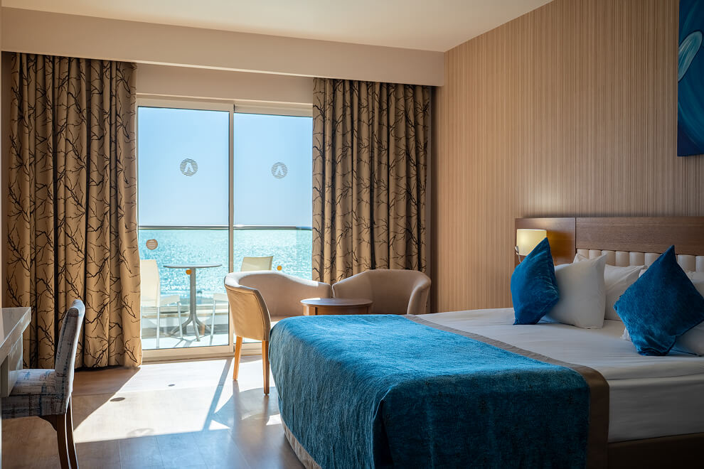 Adalya-ocean-deluxe-accommodation-sea-view-room-list-card.jpg